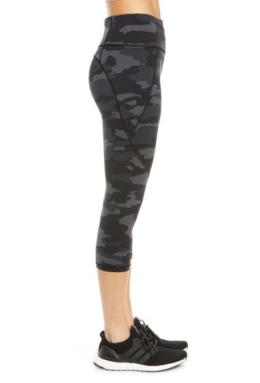 Imbracaminte Femei Sweaty Betty Power Workout Crop Pocket Leggings Black Tonal Camo Print image2